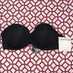 Calvin Klein Strapless Non-Slip Bra